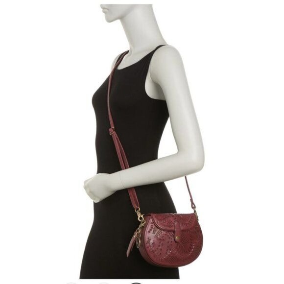 Frye Womens Brick Red Perforated Leather Fold Over Crossbody Handbag New - Picture 2 of 11